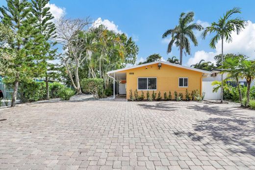 Residential complexes in Fort Lauderdale, Broward County