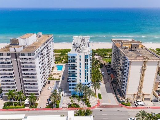 Komplex apartman Surfside, Miami-Dade County