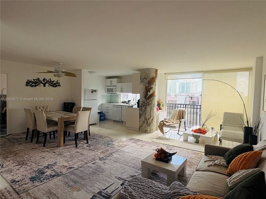 Complexos residenciais - Sunny Isles Beach, Miami-Dade County