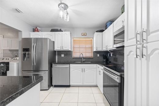 Willa w Miami Gardens, Miami-Dade County