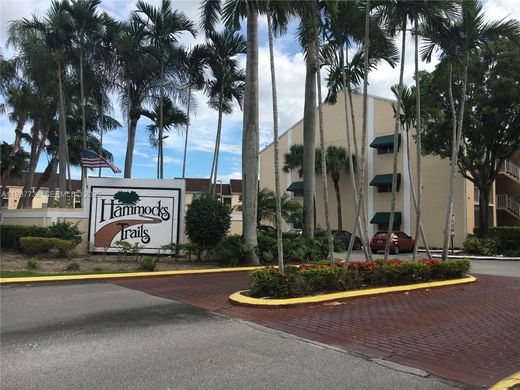 Complexos residenciais - Miami, Miami-Dade County