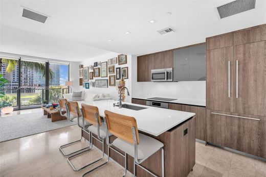 Wohnkomplexe in Miami, Miami-Dade County