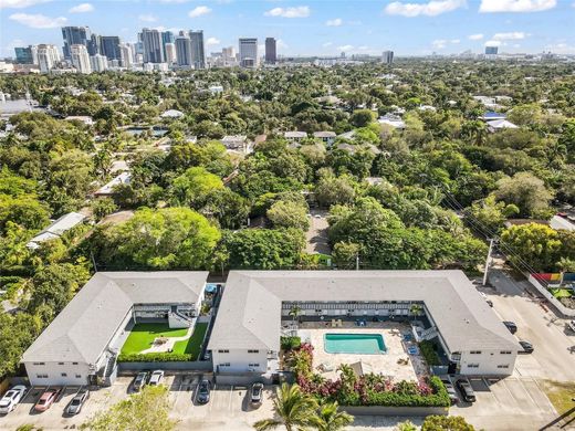 Residential complexes in Fort Lauderdale, Broward County