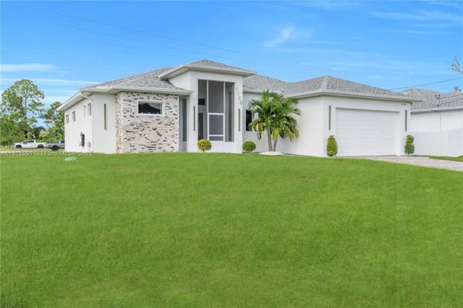 Villa en Lehigh Acres, Lee County
