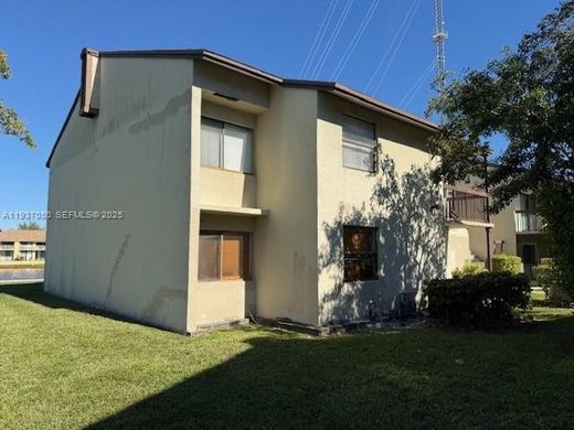 Complesso residenziale a Miami Gardens, Miami-Dade County