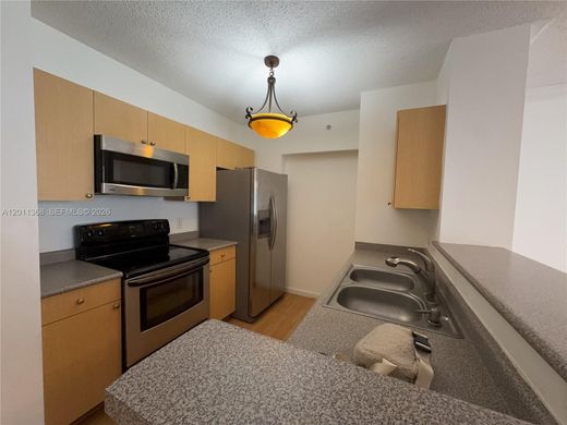 Residential complexes in Hollywood, Broward County