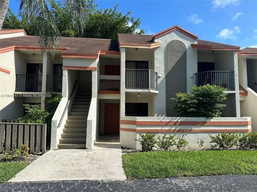 公寓楼  Margate, Broward County