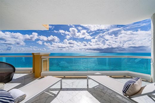 Residential complexes in Sunny Isles Beach, Miami-Dade
