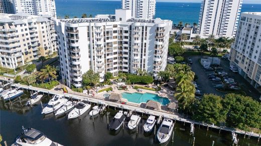 Residential complexes in Pompano Beach, Broward County