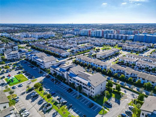 Κτίριο σε Doral, Miami-Dade County