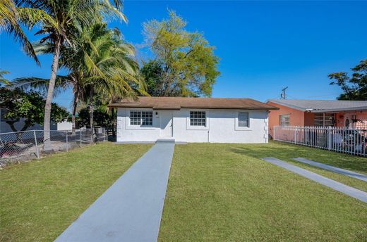 Villa in Miami Shores, Miami-Dade
