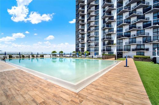 Wohnkomplexe in Doral, Miami-Dade County