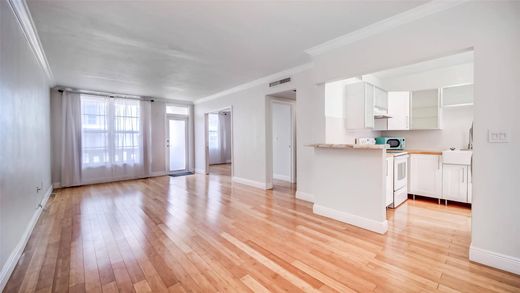 Miami Beach, Miami-Dade Countyのアパートメント・コンプレックス