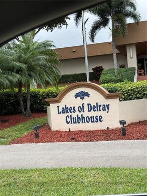 Residential complexes in Delray Beach, Palm Beach