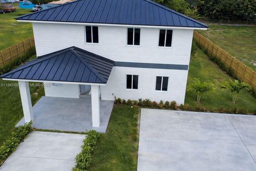 Florida City, Miami-Dade Countyのヴィラ