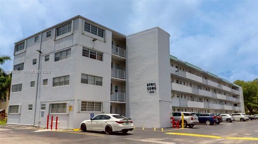 Жилой комплекс, Hallandale Beach, Broward County