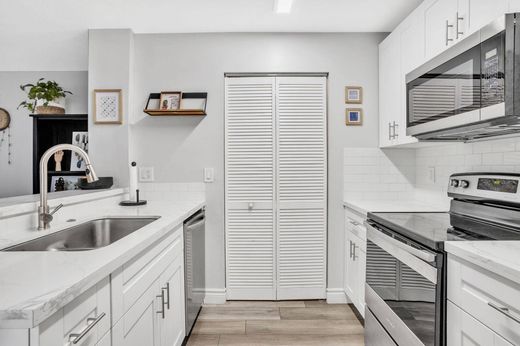 Townhouse in Tamarac, Broward County