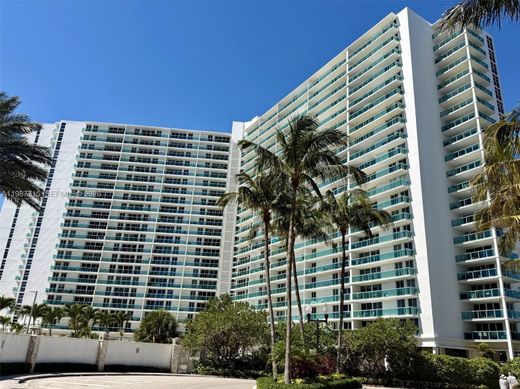 Wohnkomplexe in Sunny Isles Beach, Miami-Dade County