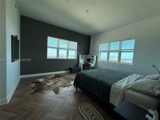 콘도미니엄 / North Miami, Miami-Dade County