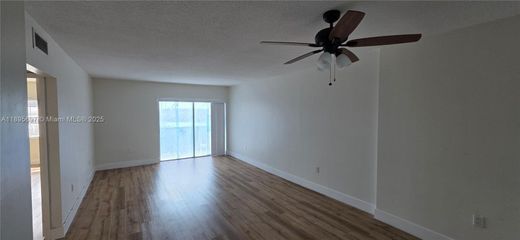 Komplex apartman Sunny Isles Beach, Miami-Dade County