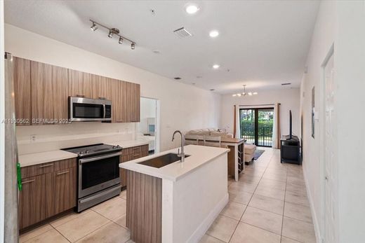 Residential complexes in Doral, Miami-Dade