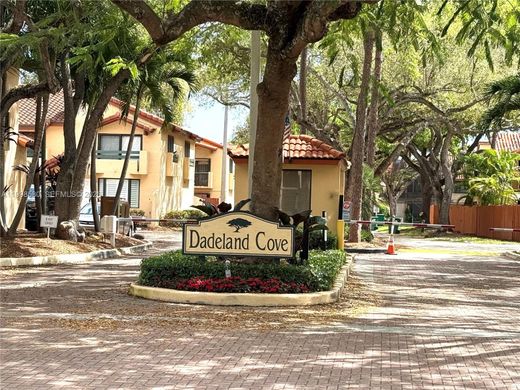 Townhouse in Miami, Miami-Dade