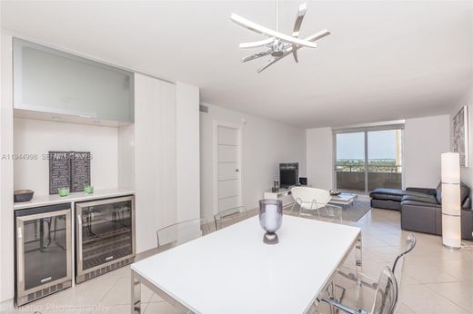 Complexes résidentiels à Miami Beach, Comté de Miami-Dade