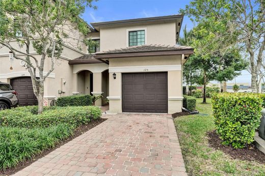 Townhouse - Oakland Park, Broward County