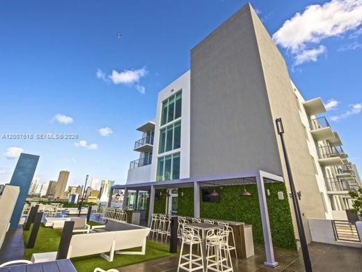 Жилой комплекс, Майами, Miami-Dade County
