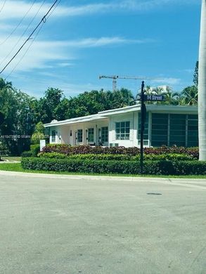 Kamienica w Bay Harbor Islands, Miami-Dade County