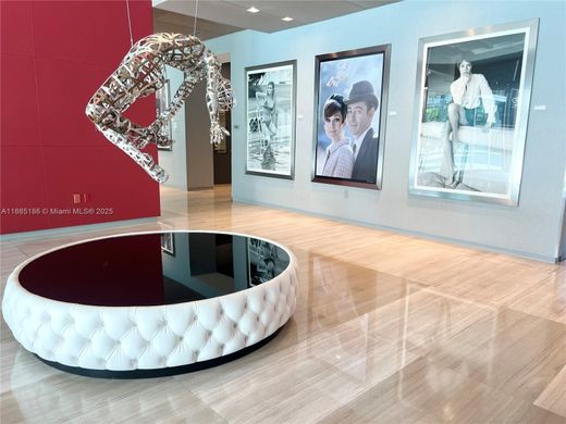 マイアミ, Miami-Dade Countyのアパートメント・コンプレックス