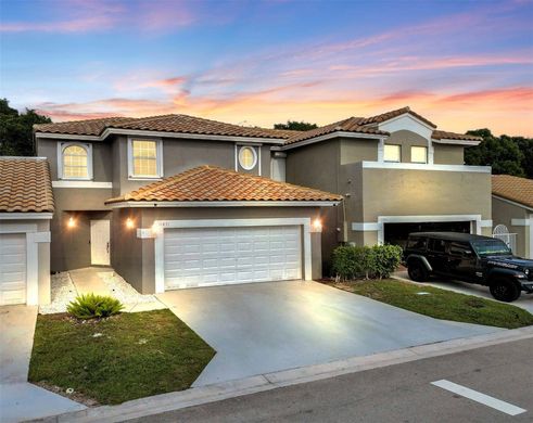 Coral Springs, Broward Countyのタウンハウス