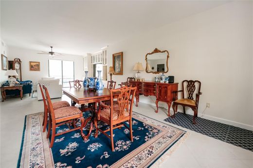 Residential complexes in Miami, Miami-Dade