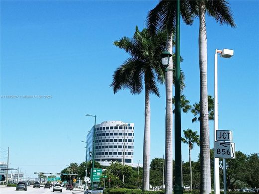Жилой комплекс, Aventura, Miami-Dade County