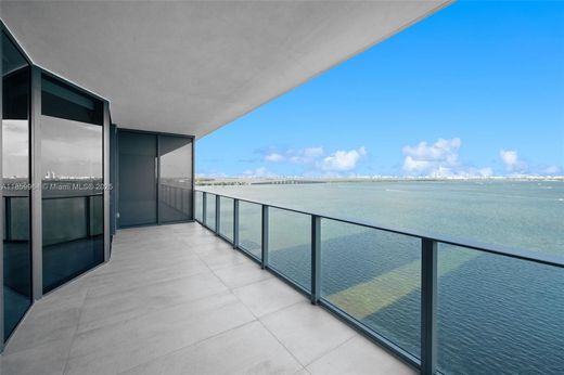 Complesso residenziale a Miami, Miami-Dade County