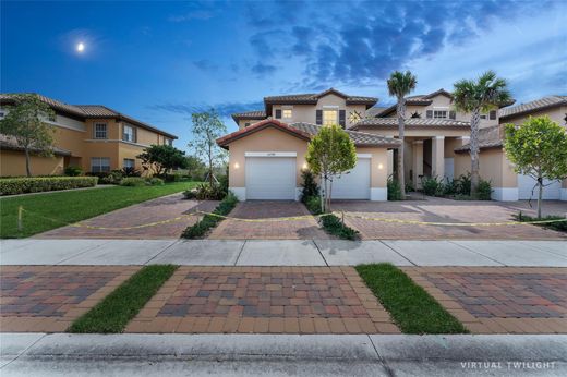 Residential complexes in Parkland, Broward County