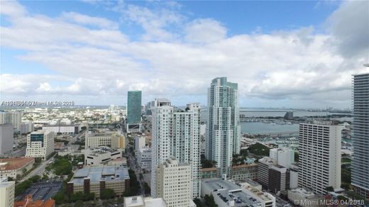 ‏בניין ב  מיאמי, Miami-Dade County