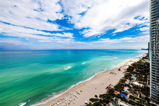 Residential complexes in Sunny Isles Beach, Miami-Dade