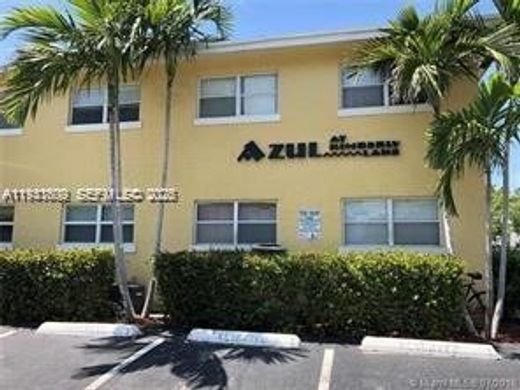 Residential complexes in Oakland Park, Broward County