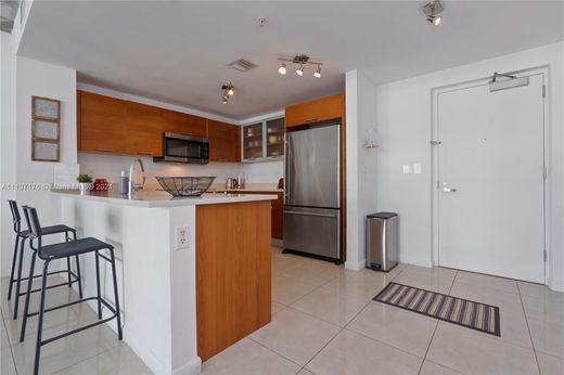 Residential complexes in Miami, Miami-Dade