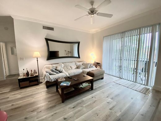 Residential complexes in Wellington, Palm Beach