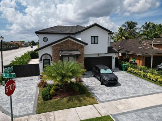 Villa in South Miami Heights, Miami-Dade