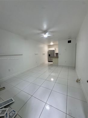 Complexos residenciais - Bay Harbor Islands, Miami-Dade County
