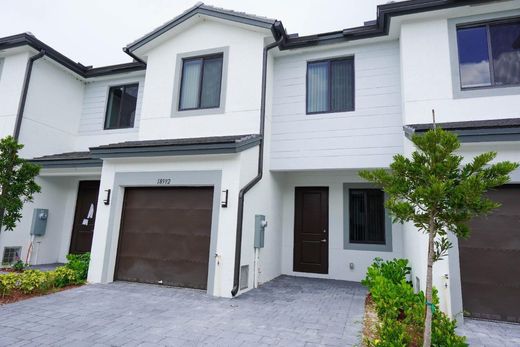 타운 하우스 / Homestead, Miami-Dade County