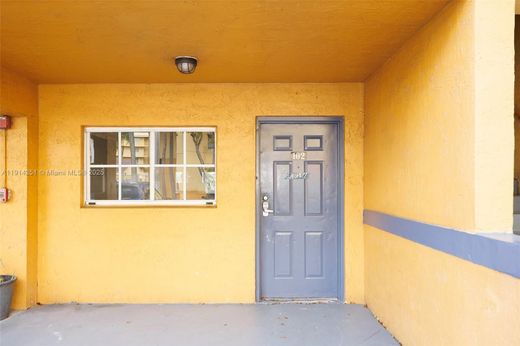 Kamienica w Miami, Miami-Dade County