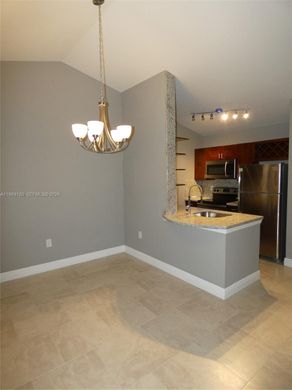 Residential complexes in Oakland Park, Broward County