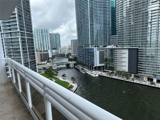 Complexes résidentiels à Miami, Comté de Miami-Dade