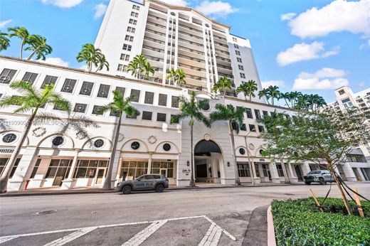 Coral Gables, Miami-Dade Countyのアパートメント・コンプレックス