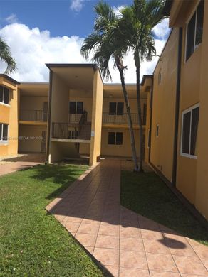 Жилой комплекс, Майами, Miami-Dade County