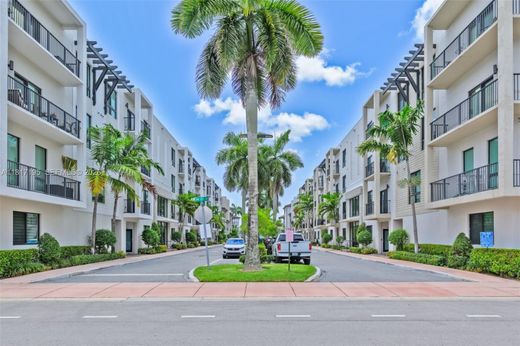Residential complexes in Doral, Miami-Dade